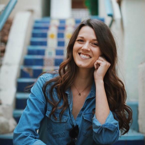 Meet your Posher, Rae - Picture 1 of 1